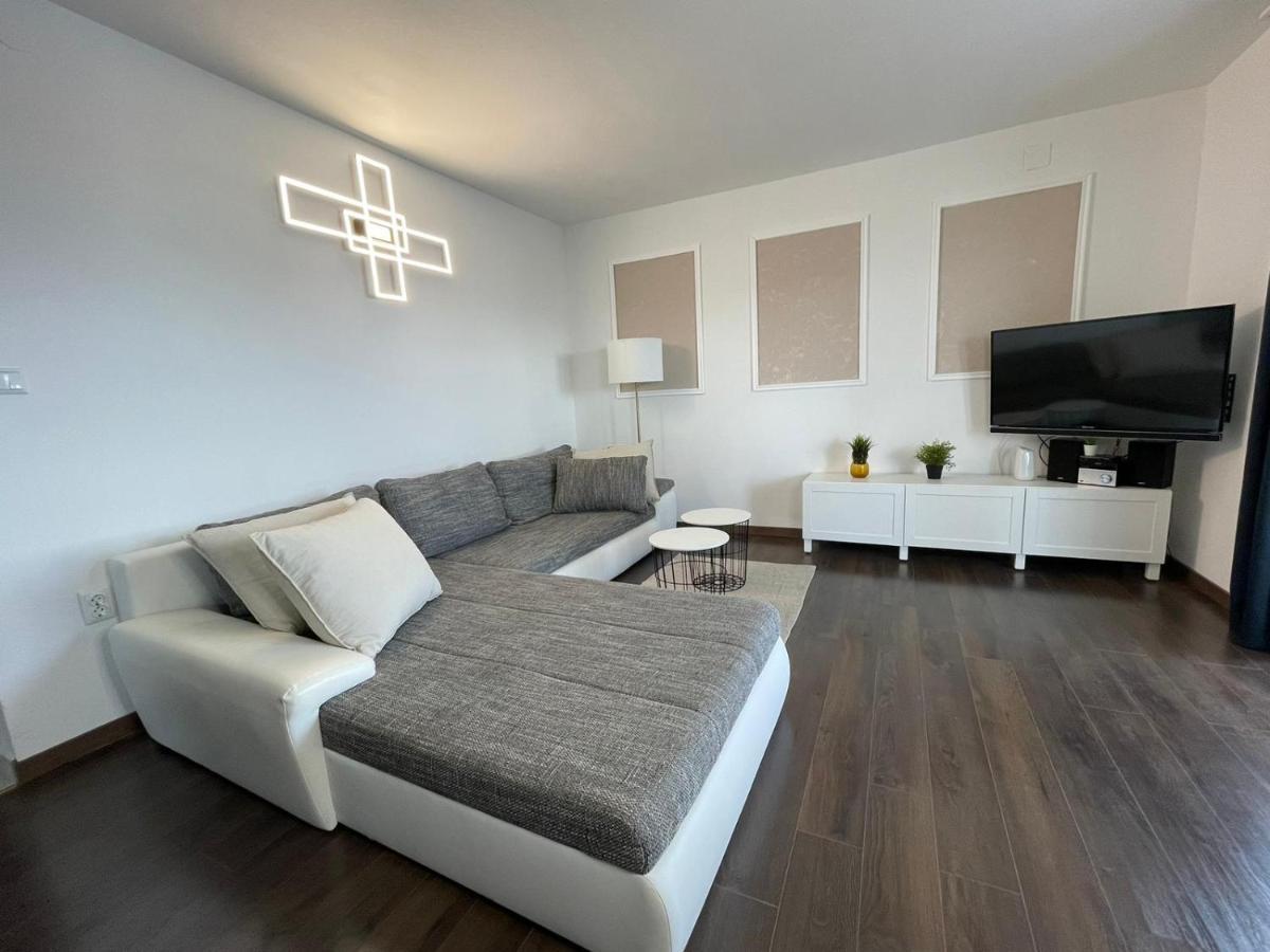 Vila Aria - Health & Wellness App Novi Vinodolski Bagian luar foto